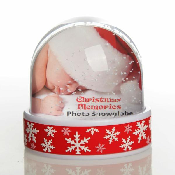 Christmas Snowglobes | Photo Snow Dome – Red Snowflakes Christmas Snowglobes Christmas Snowglobes